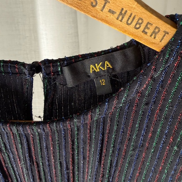 Zara Black Dress with Subtle Stripes - Picture 3 of 4